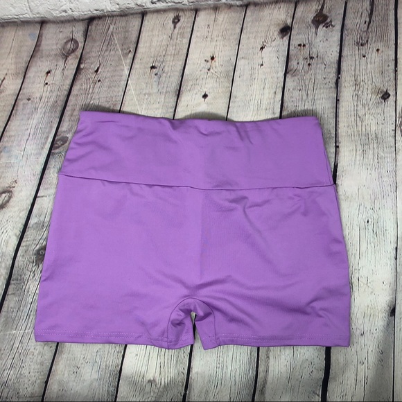 💜💜💜 Lavender Matching Workout Short Set - Picture 8 of 15